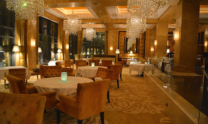 Celebrities dining room