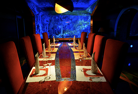 Al Mahara dining room