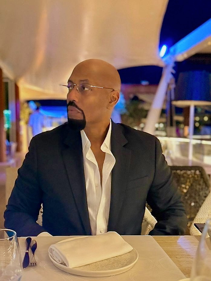 Eddie dining abroad